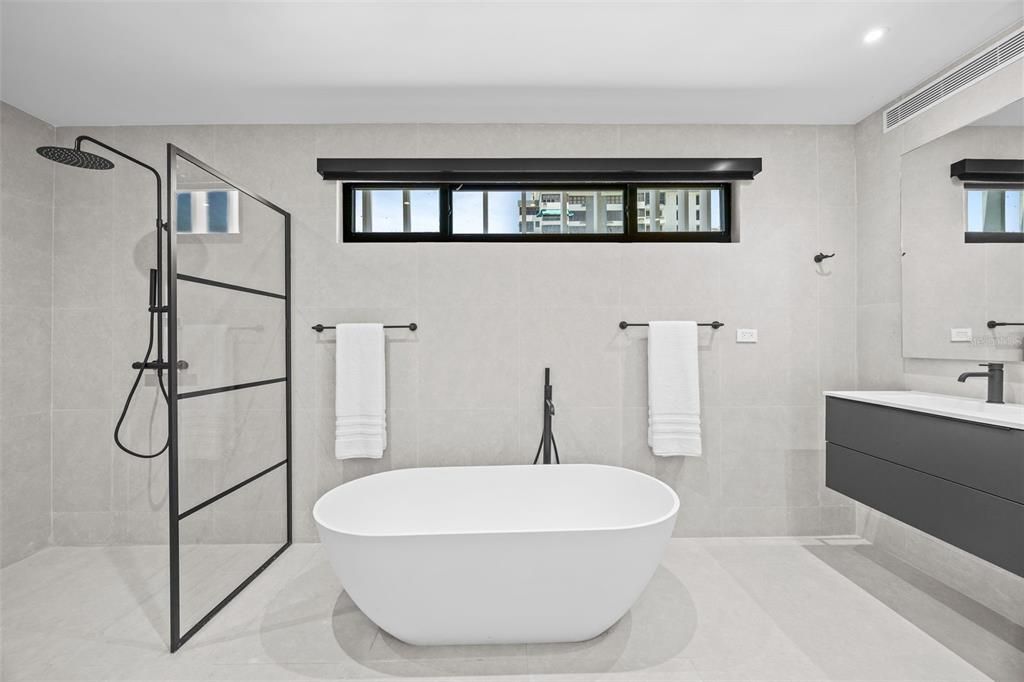For Sale: $3,700,000 (4 beds, 5 baths, 3827 Square Feet)