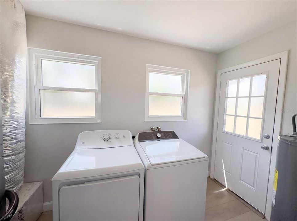 Activo con contrato: $239,000 (2 camas, 2 baños, 1192 Pies cuadrados)