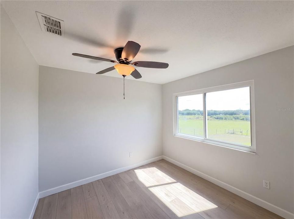 Activo con contrato: $239,000 (2 camas, 2 baños, 1192 Pies cuadrados)