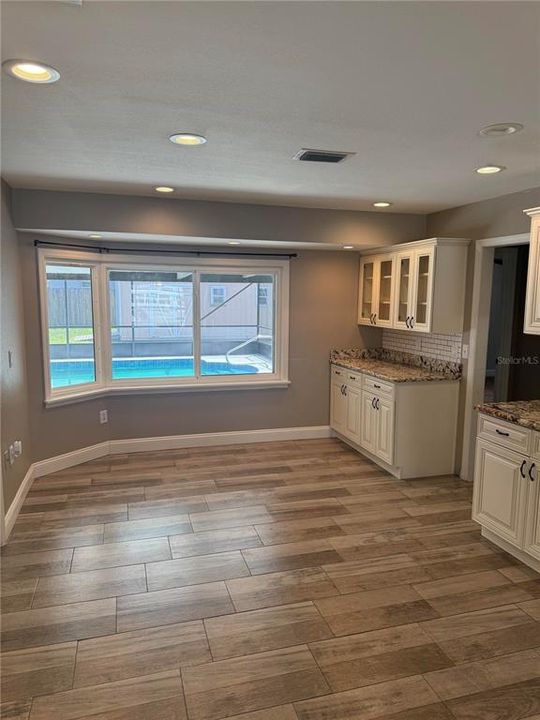 Active With Contract: $359,900 (3 beds, 2 baths, 1769 Square Feet)