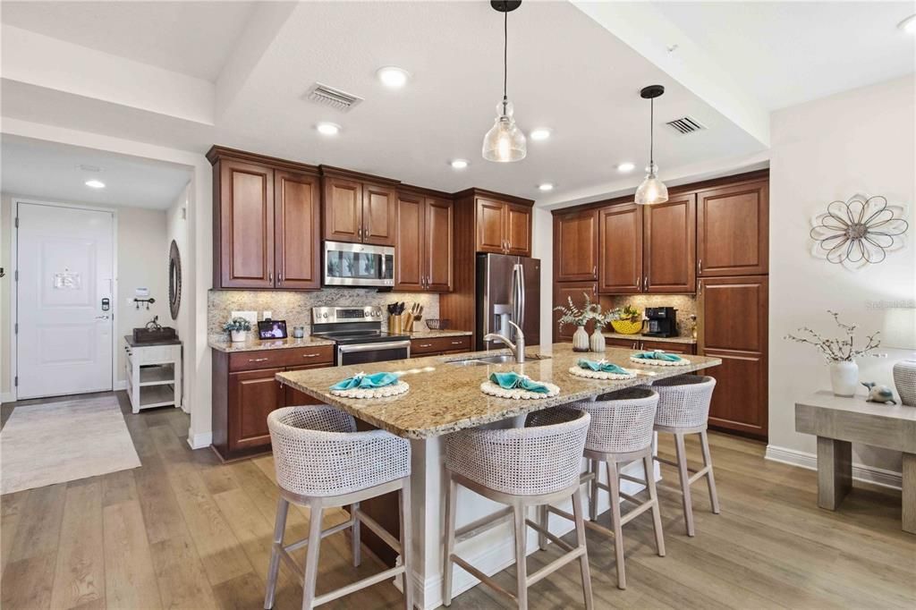 Active With Contract: $659,000 (3 beds, 3 baths, 1664 Square Feet)