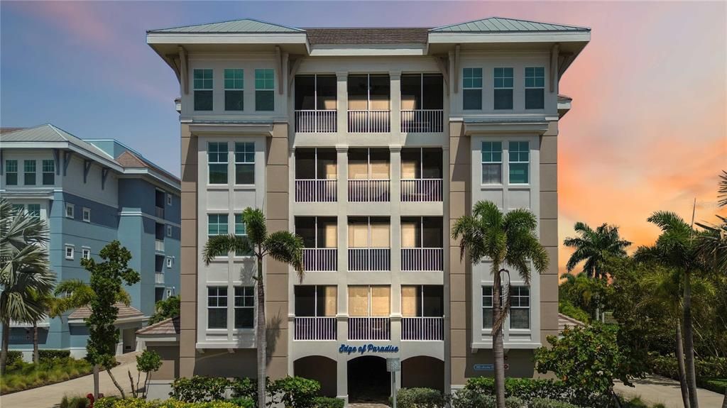 Active With Contract: $659,000 (3 beds, 3 baths, 1664 Square Feet)