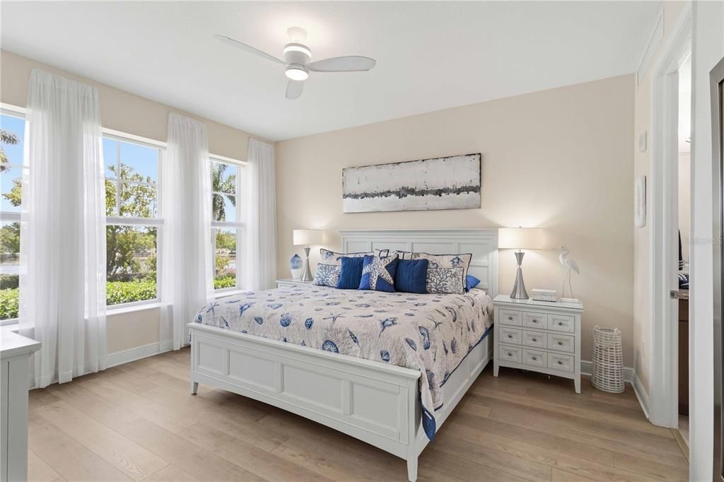Active With Contract: $659,000 (3 beds, 3 baths, 1664 Square Feet)