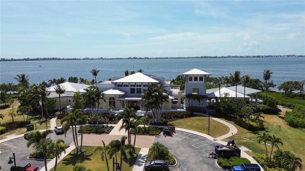 Active With Contract: $659,000 (3 beds, 3 baths, 1664 Square Feet)