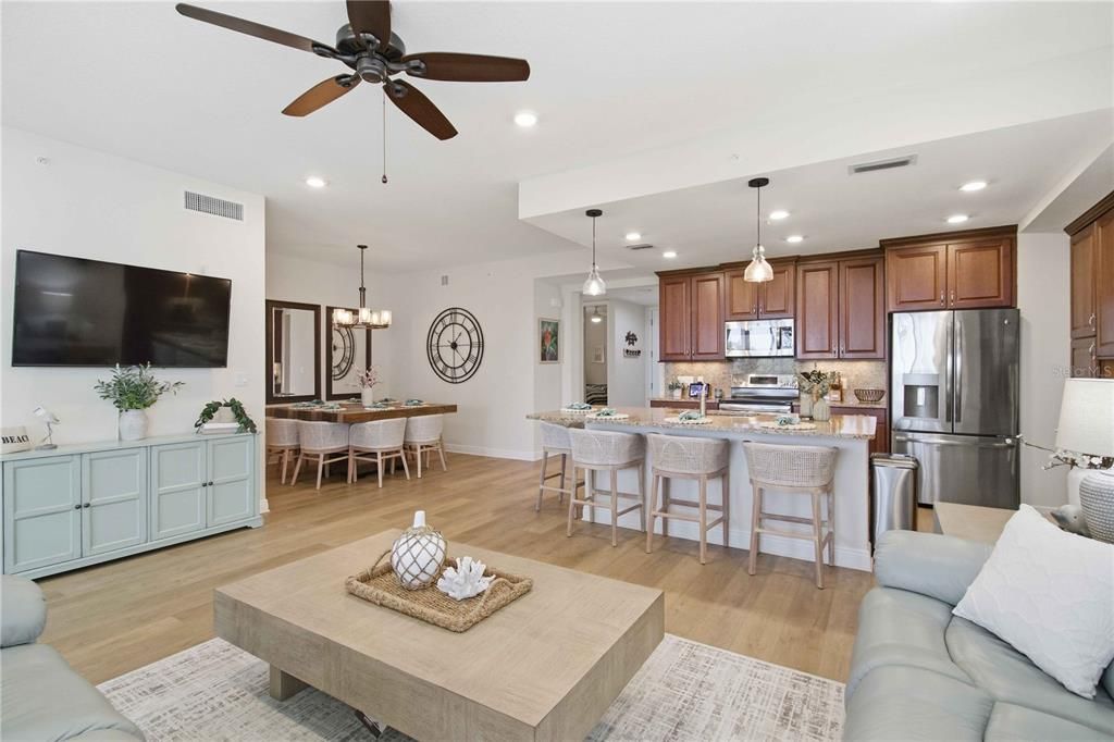 Active With Contract: $659,000 (3 beds, 3 baths, 1664 Square Feet)