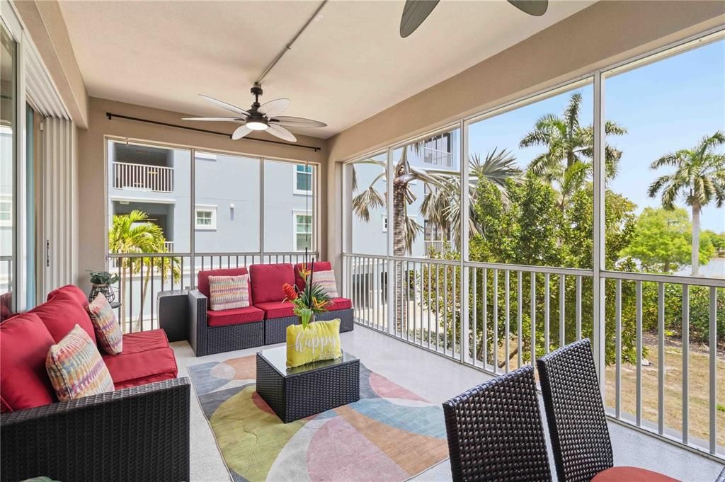 Active With Contract: $659,000 (3 beds, 3 baths, 1664 Square Feet)