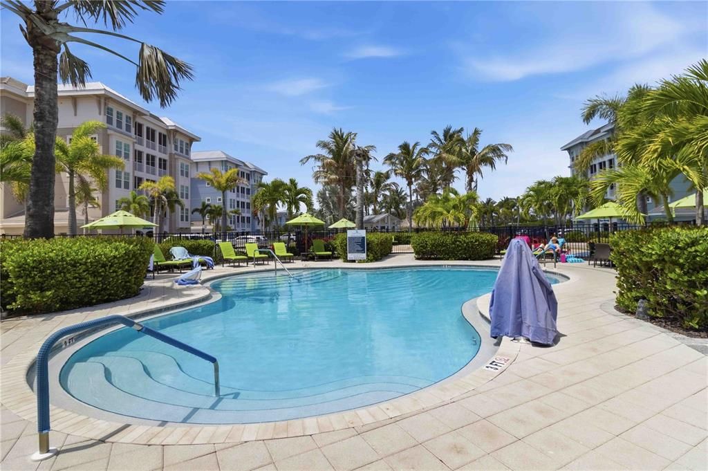 Active With Contract: $659,000 (3 beds, 3 baths, 1664 Square Feet)