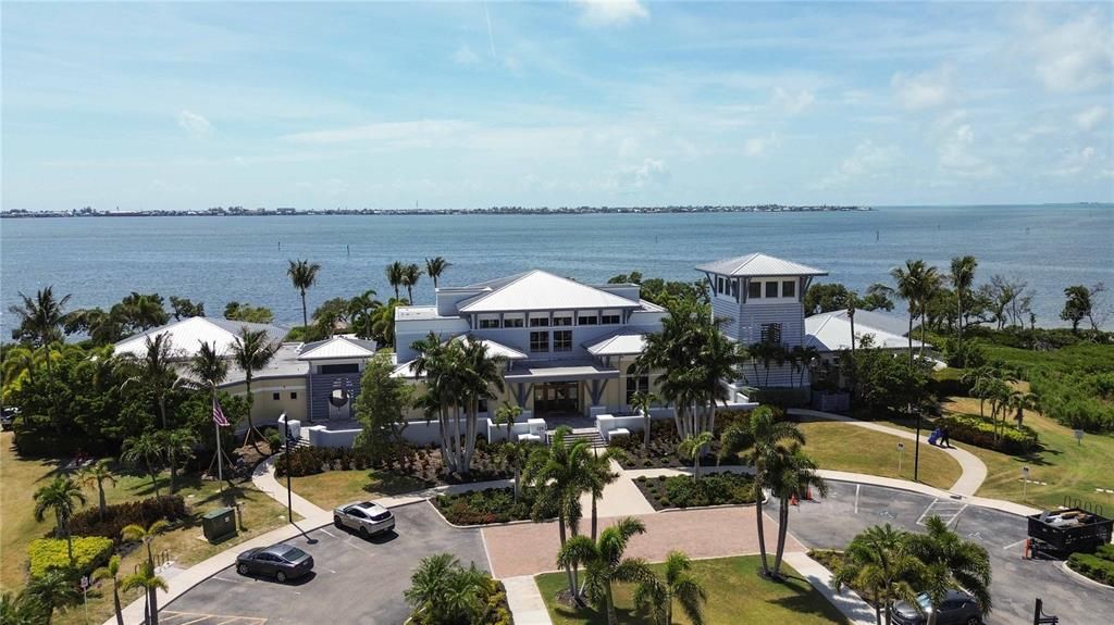 Active With Contract: $659,000 (3 beds, 3 baths, 1664 Square Feet)