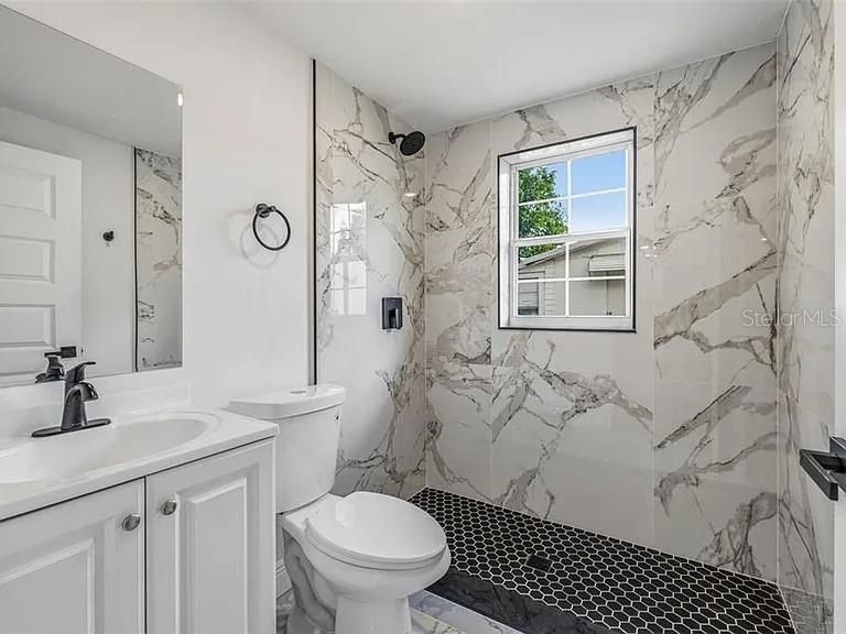 For Rent: $2,050 (3 beds, 2 baths, 1210 Square Feet)