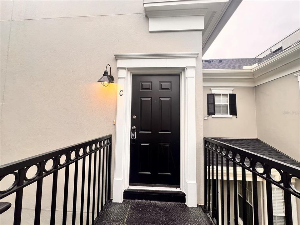 Active With Contract: $1,499 (0 beds, 1 baths, 600 Square Feet)