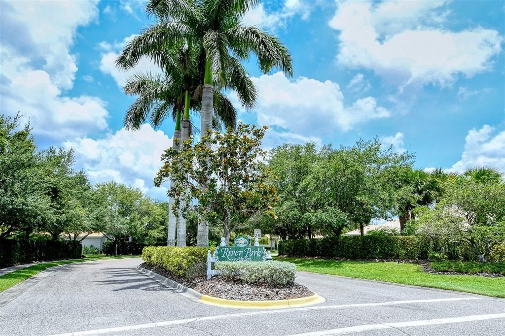 For Sale: $1,100,000 (5 beds, 3 baths, 3449 Square Feet)