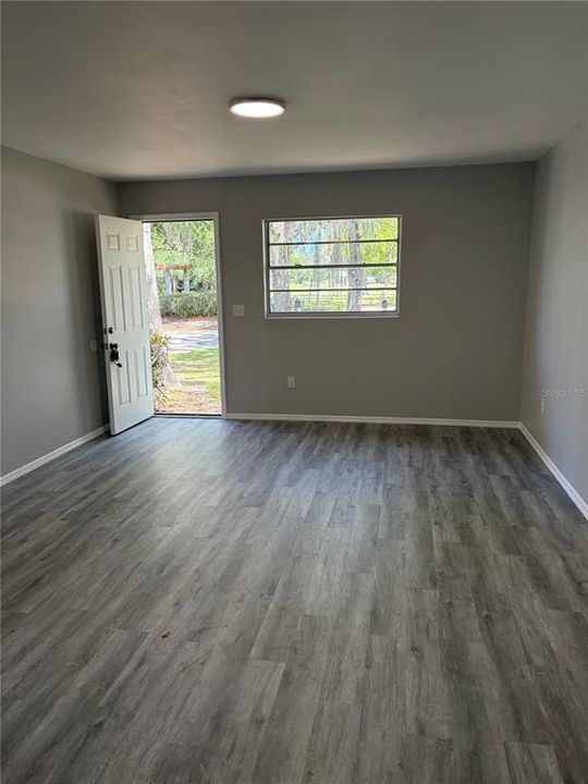В аренду: $1,695 (2 спален, 1 ванн, 770 Квадратных фут)
