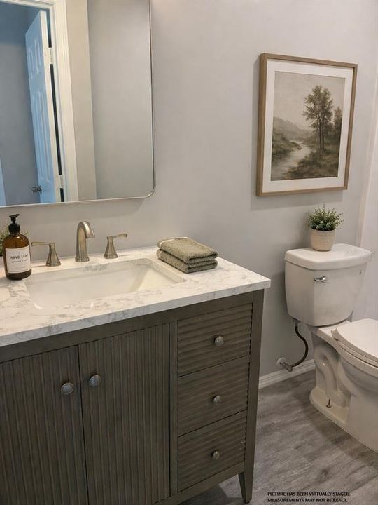 В аренду: $1,695 (2 спален, 1 ванн, 770 Квадратных фут)