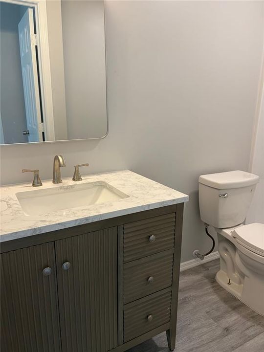 В аренду: $1,695 (2 спален, 1 ванн, 770 Квадратных фут)