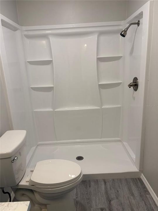 В аренду: $1,695 (2 спален, 1 ванн, 770 Квадратных фут)