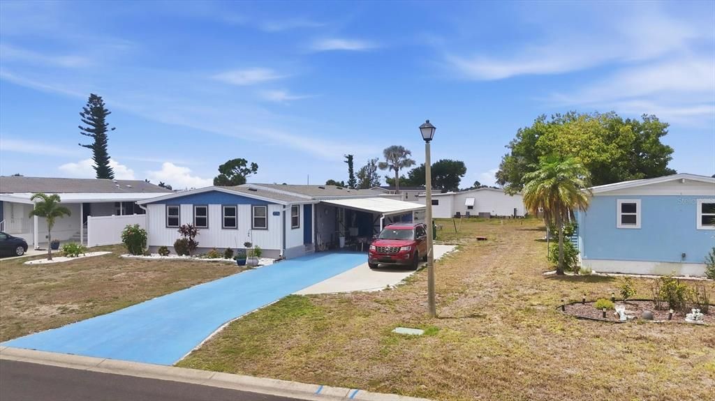 For Sale: $160,000 (2 beds, 2 baths, 936 Square Feet)