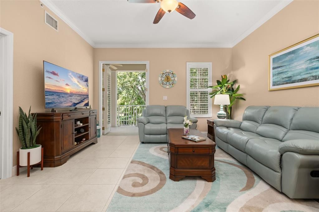 Activo con contrato: $515,000 (3 camas, 2 baños, 1430 Pies cuadrados)