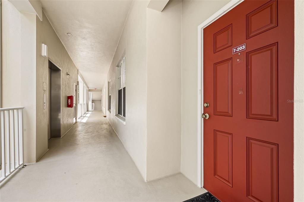 Activo con contrato: $515,000 (3 camas, 2 baños, 1430 Pies cuadrados)