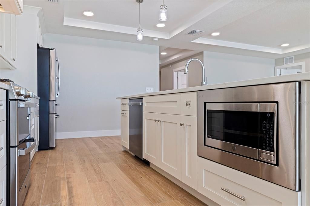 For Sale: $2,625,000 (3 beds, 3 baths, 1791 Square Feet)