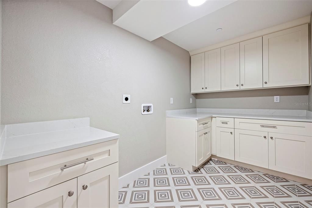 For Sale: $2,625,000 (3 beds, 3 baths, 1791 Square Feet)