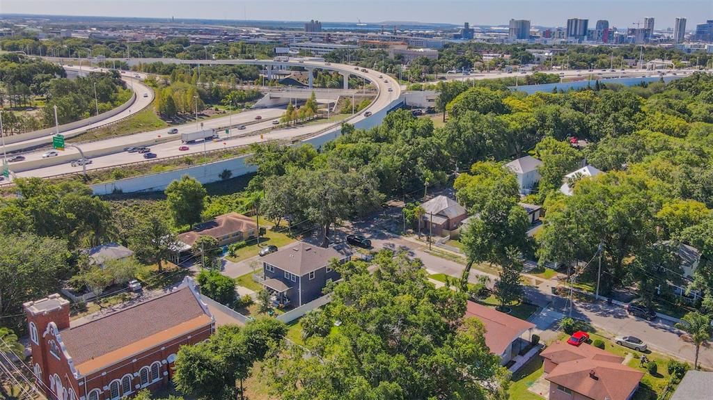 En Venta: $675,000 (4 camas, 0 baños, 1852 Pies cuadrados)