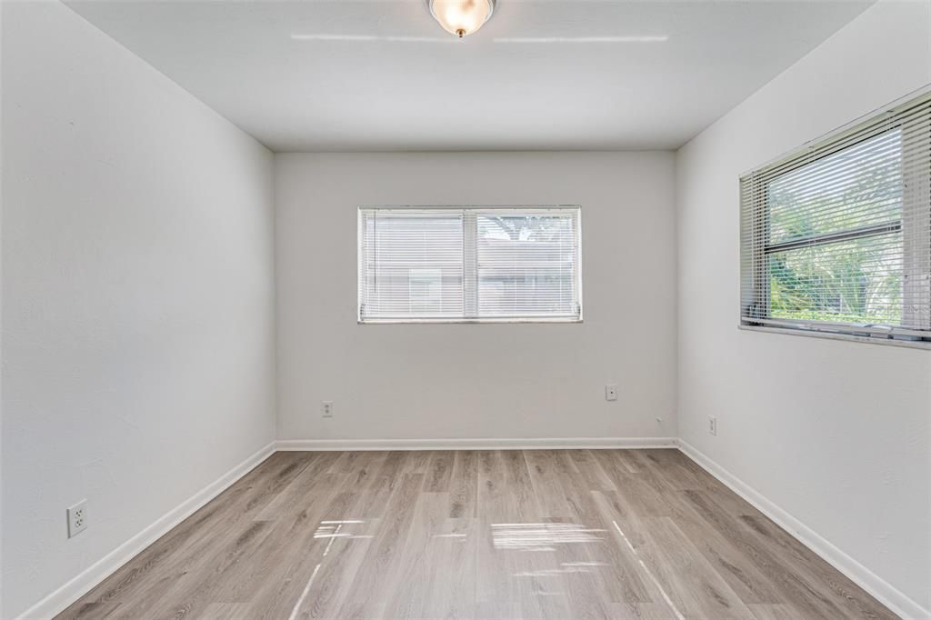 En Venta: $675,000 (4 camas, 0 baños, 1852 Pies cuadrados)