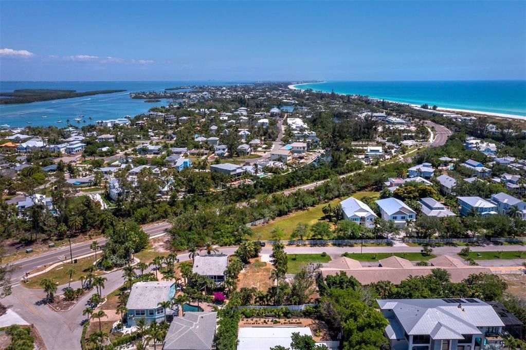 For Sale: $485,000 (0.14 acres)