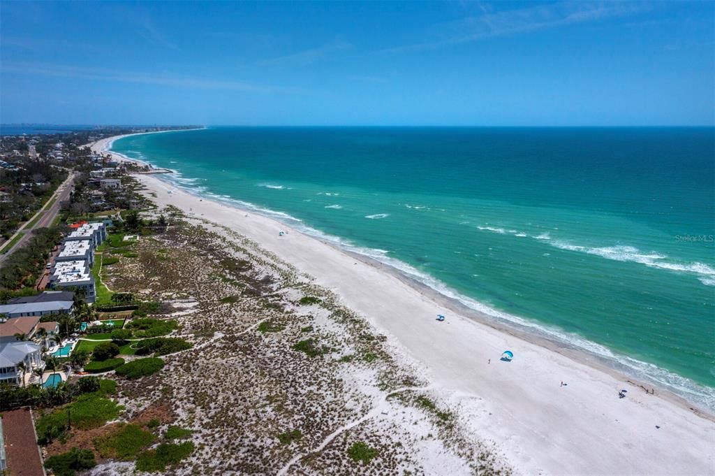 For Sale: $485,000 (0.14 acres)