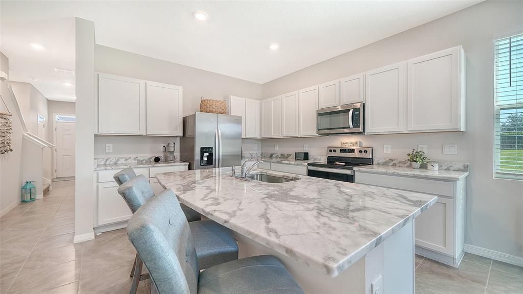 Active With Contract: $2,950 (3 beds, 2 baths, 1784 Square Feet)