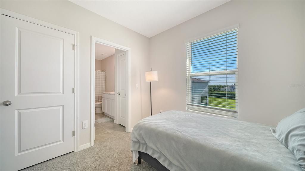 Active With Contract: $2,950 (3 beds, 2 baths, 1784 Square Feet)
