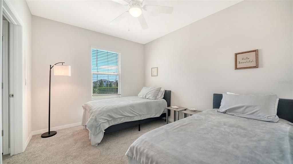 Active With Contract: $2,950 (3 beds, 2 baths, 1784 Square Feet)