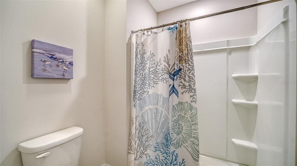 Active With Contract: $2,950 (3 beds, 2 baths, 1784 Square Feet)