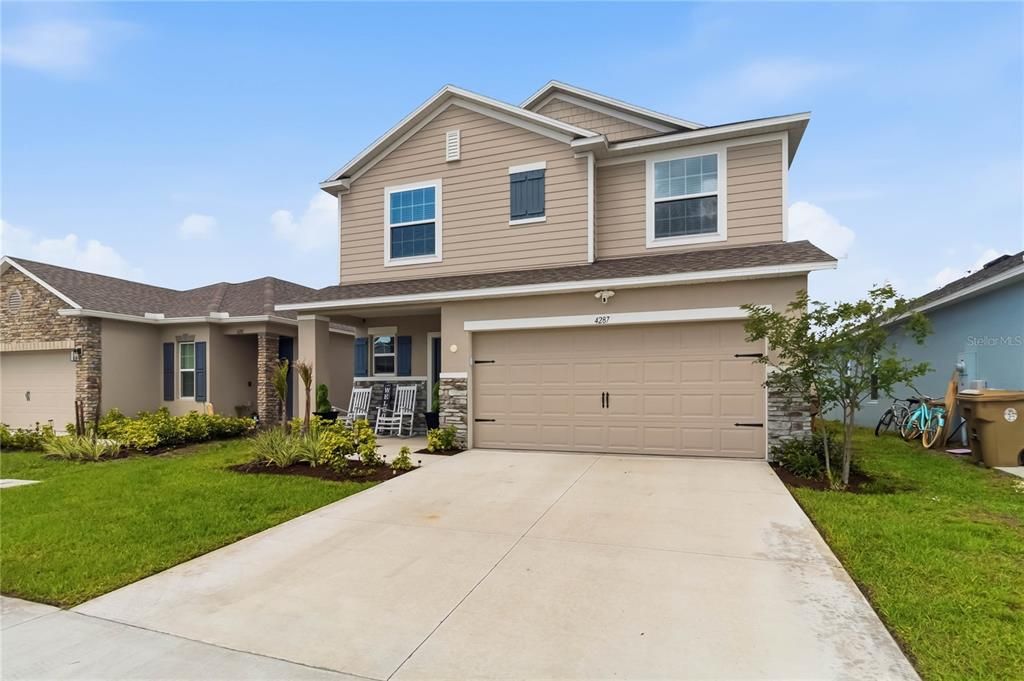 For Sale: $399,900 (4 beds, 2 baths, 1954 Square Feet)