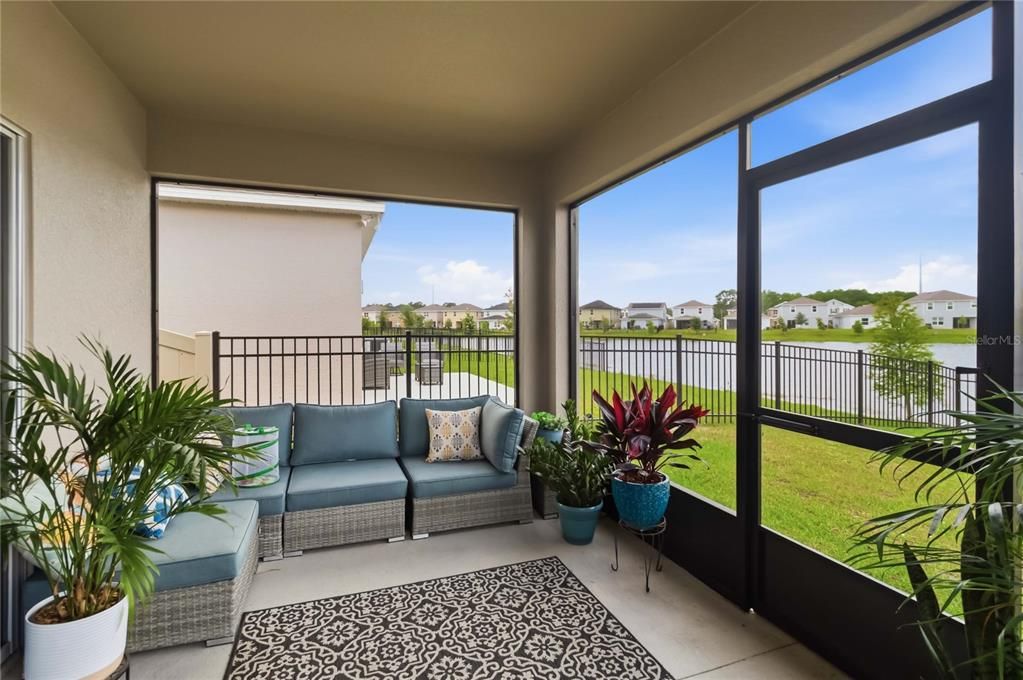 For Sale: $399,900 (4 beds, 2 baths, 1954 Square Feet)