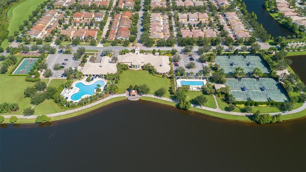 Active With Contract: $2,800 (3 beds, 2 baths, 1708 Square Feet)