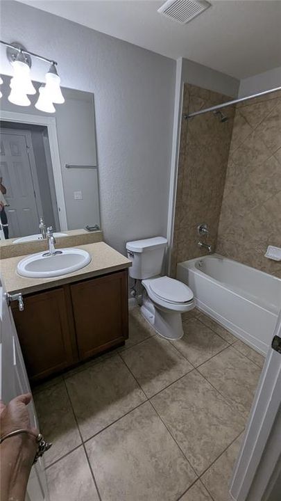 Active With Contract: $2,800 (3 beds, 2 baths, 1708 Square Feet)