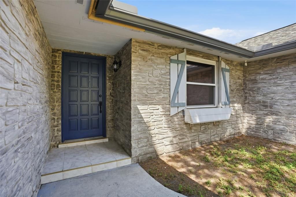 Active With Contract: $499,990 (4 beds, 2 baths, 2873 Square Feet)