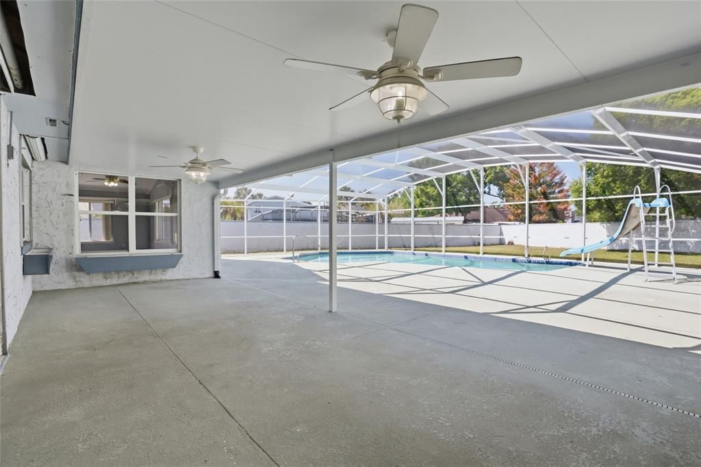 Active With Contract: $499,990 (4 beds, 2 baths, 2873 Square Feet)