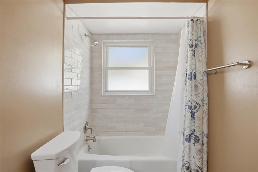 Active With Contract: $499,990 (4 beds, 2 baths, 2873 Square Feet)