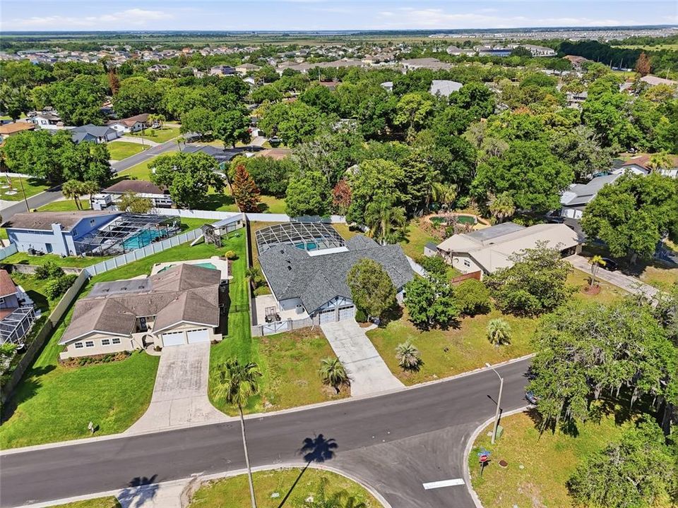 Active With Contract: $499,990 (4 beds, 2 baths, 2873 Square Feet)