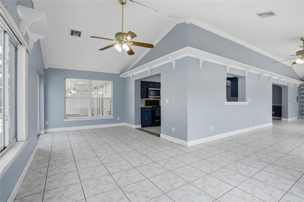 Active With Contract: $499,990 (4 beds, 2 baths, 2873 Square Feet)