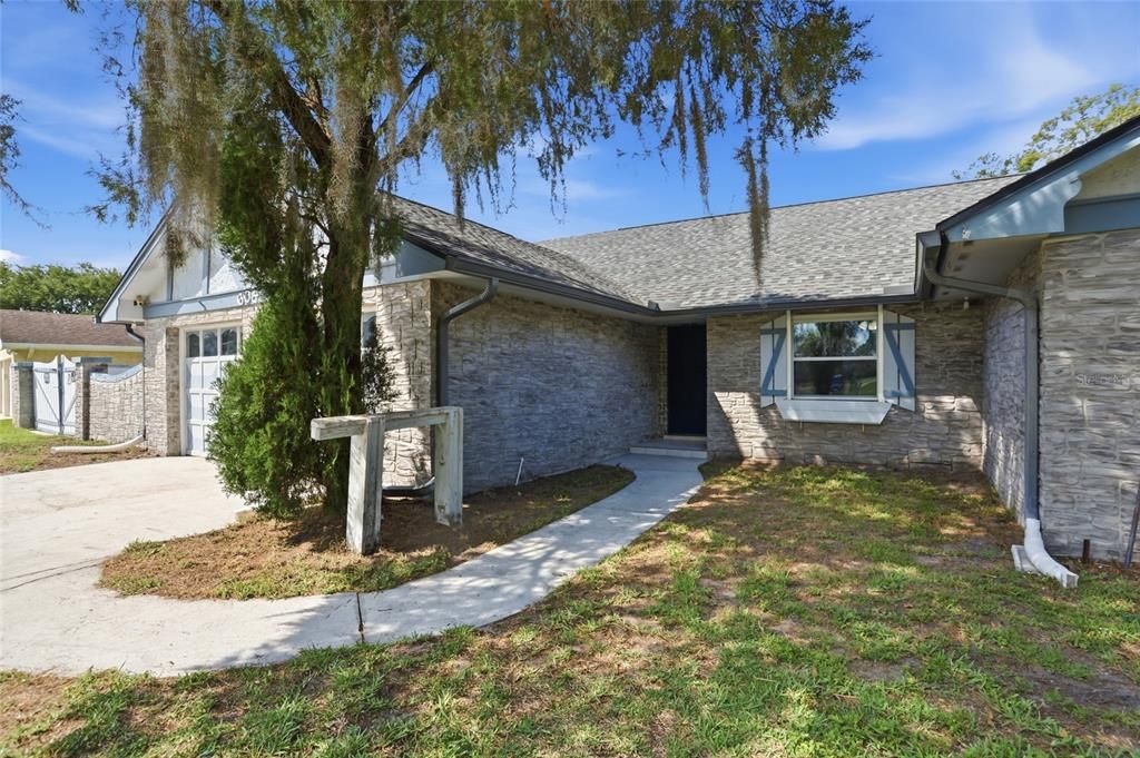 Active With Contract: $499,990 (4 beds, 2 baths, 2873 Square Feet)