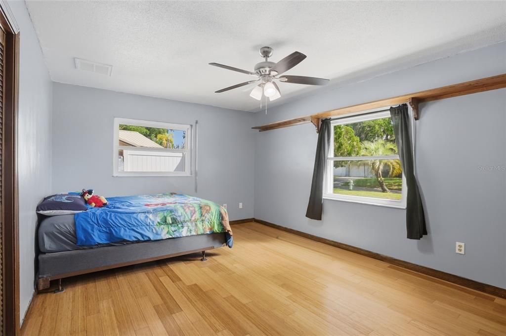 Active With Contract: $499,990 (4 beds, 2 baths, 2873 Square Feet)