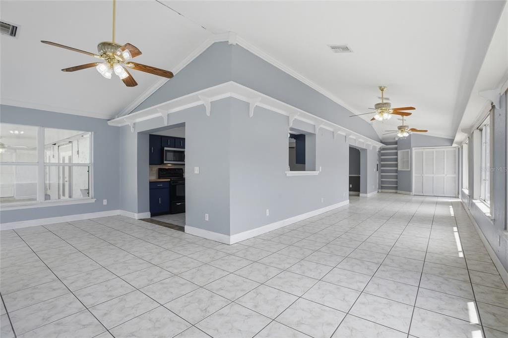 Active With Contract: $499,990 (4 beds, 2 baths, 2873 Square Feet)