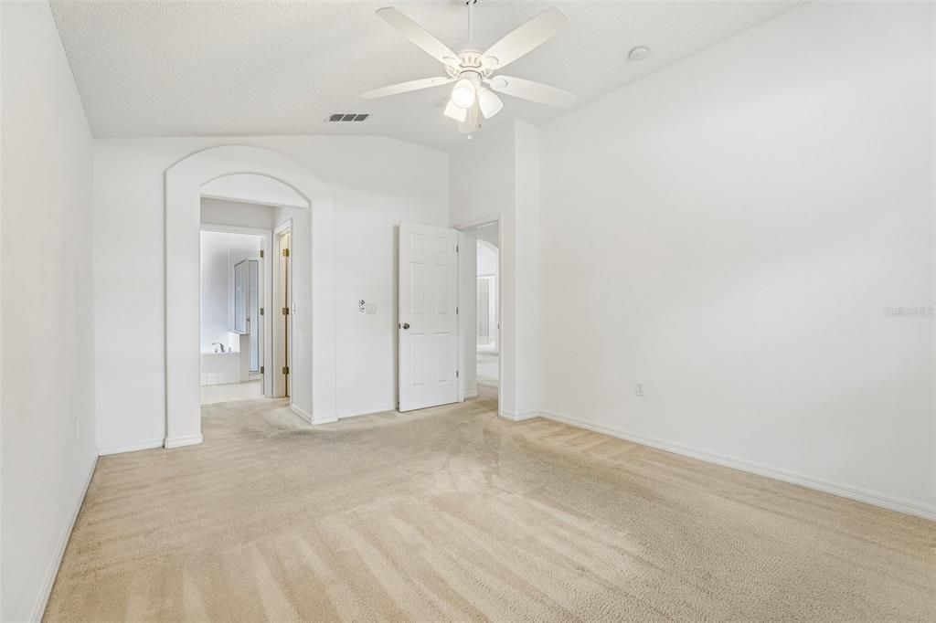 For Sale: $379,500 (4 beds, 2 baths, 2045 Square Feet)