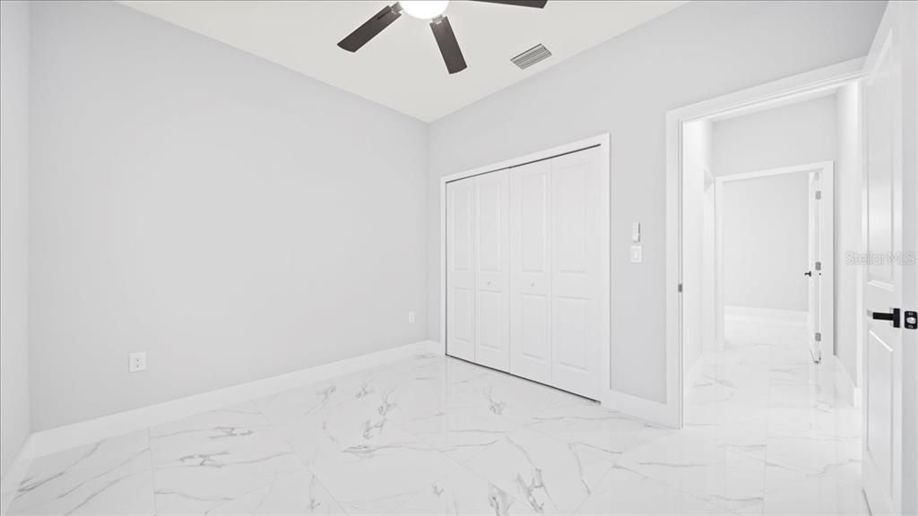 En Venta: $414,900 (3 camas, 2 baños, 1358 Pies cuadrados)