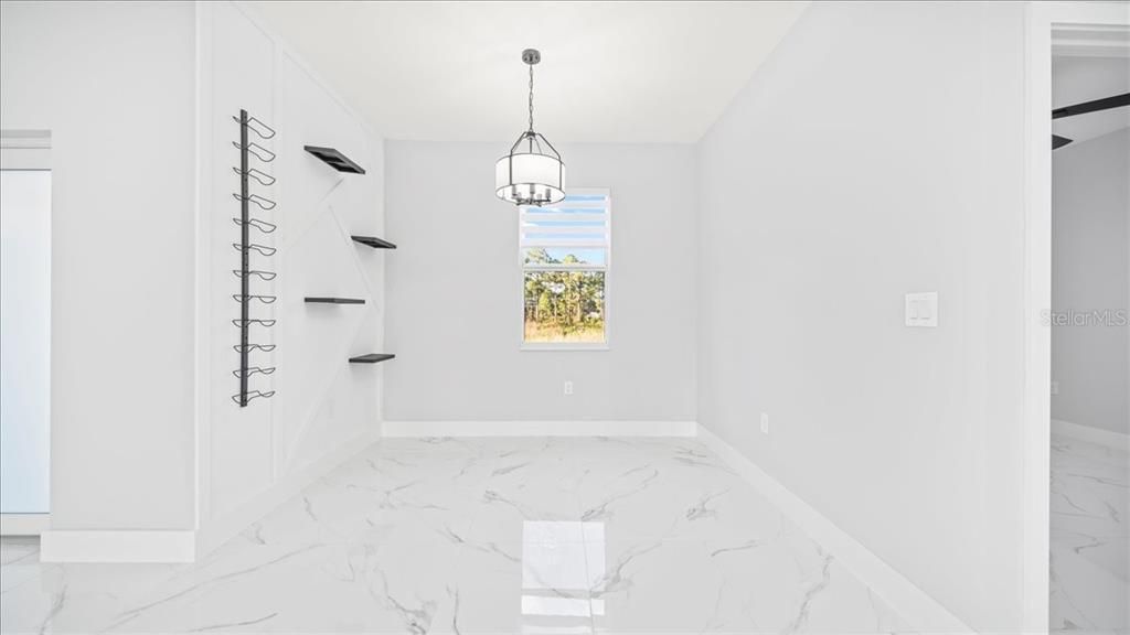 En Venta: $414,900 (3 camas, 2 baños, 1358 Pies cuadrados)