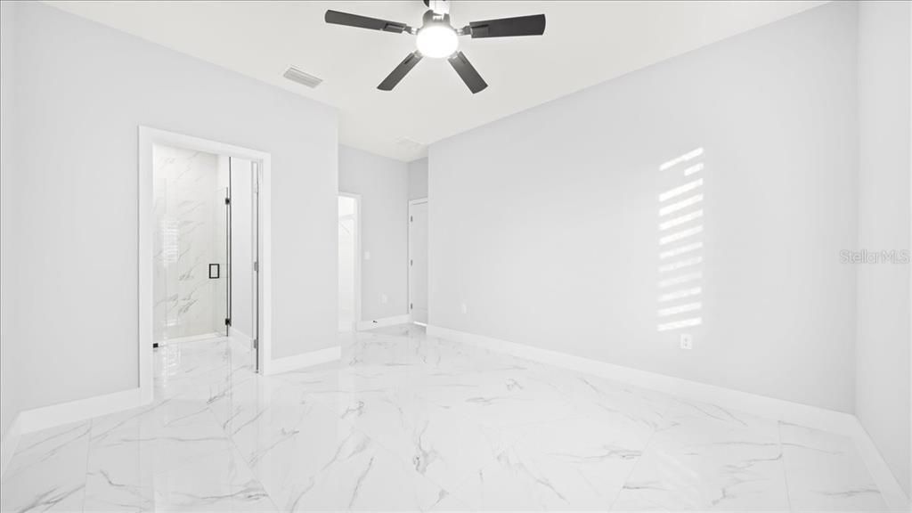 En Venta: $414,900 (3 camas, 2 baños, 1358 Pies cuadrados)