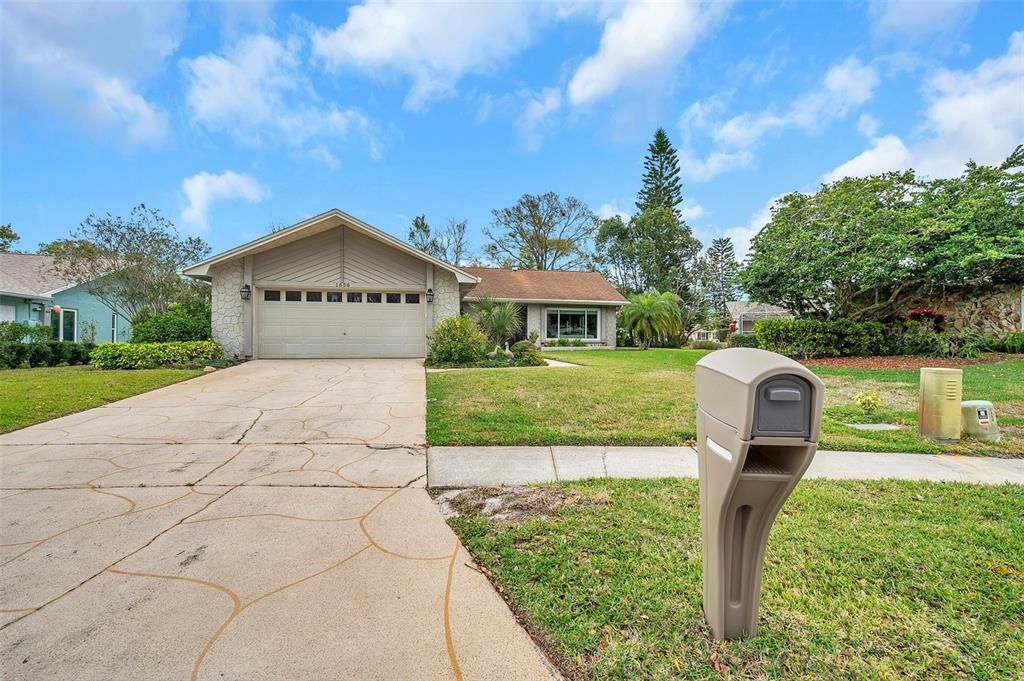 Activo con contrato: $485,000 (2 camas, 2 baños, 1875 Pies cuadrados)