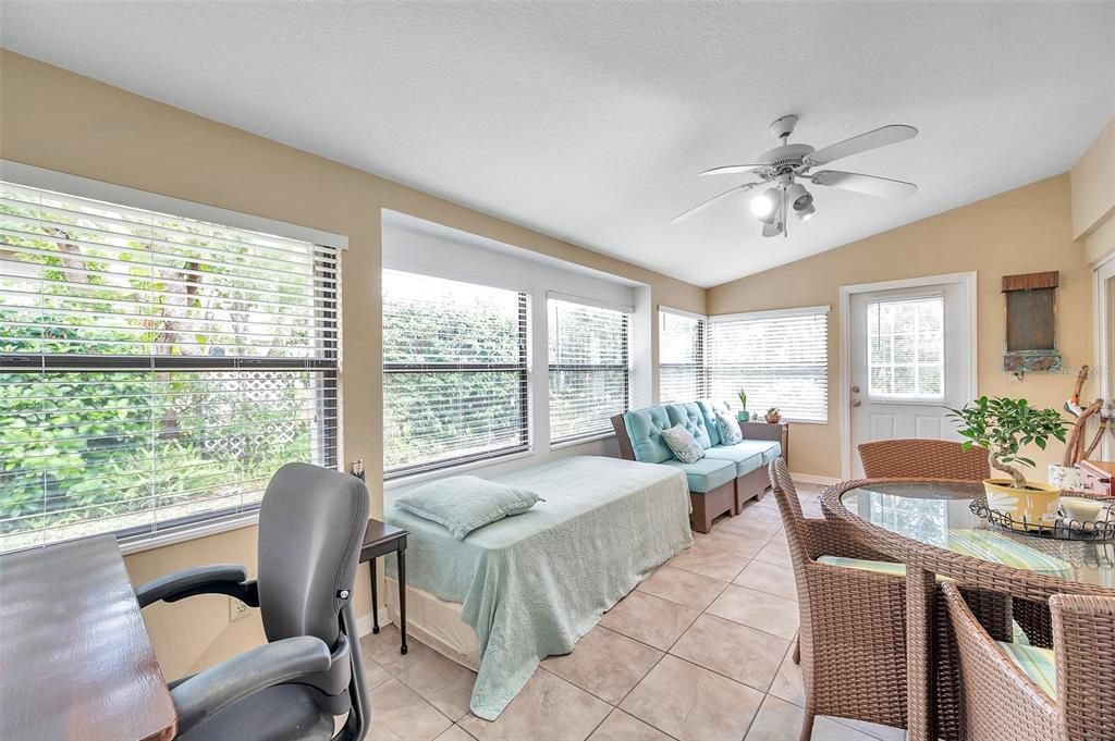 Activo con contrato: $485,000 (2 camas, 2 baños, 1875 Pies cuadrados)